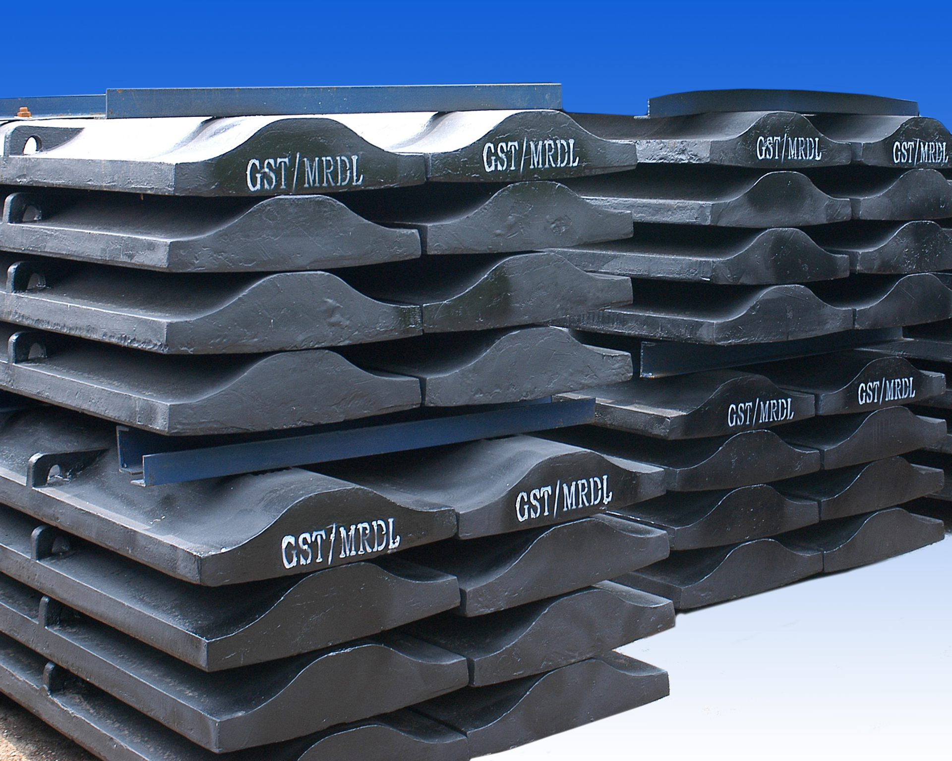 Mill liner